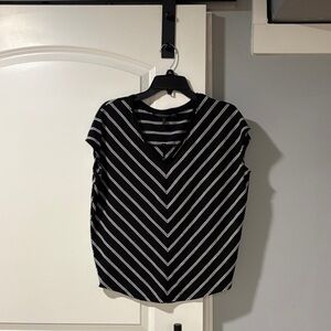 White House Black Market Black and White Chevron Top